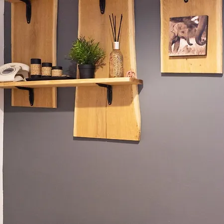 J-appartment Toledo * ナポリ