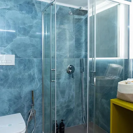 J-appartment Toledo アパート