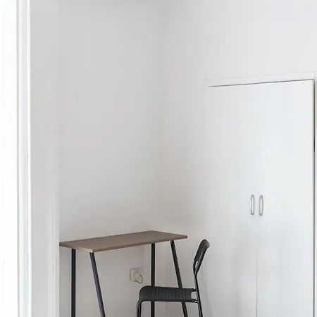 アパート J-appartment Toledo ナポリ