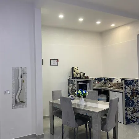 Le 3 Sorelle House * Naples