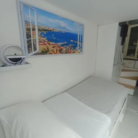 Dana House * Naples