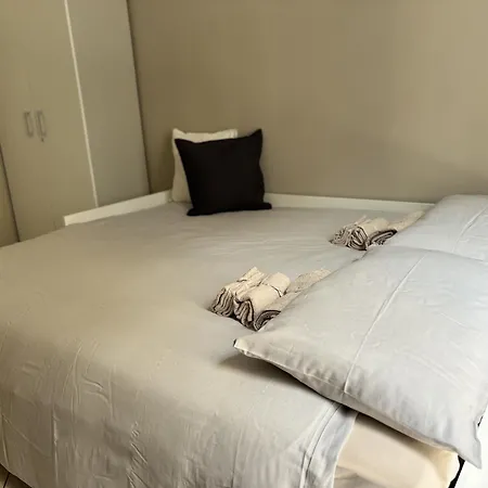 Adrian's Guests House Naples