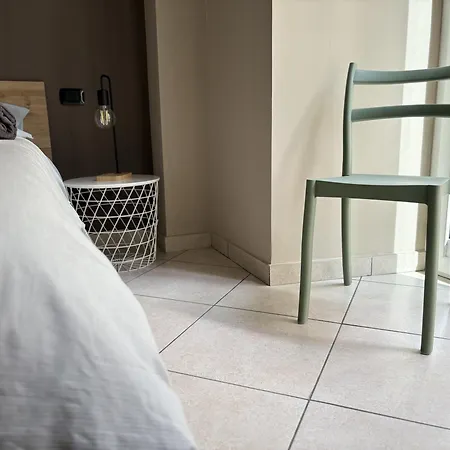Adrian's Guests House Apartment