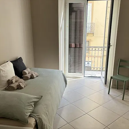 Apartment Adrian's Guests House Naples