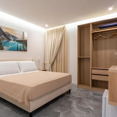 Affittacamere La Maison Di Tina Napoli