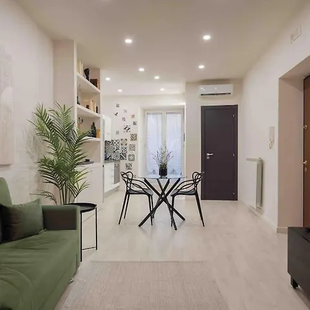 Appartamento The Little House 6 - In The Heart Of Napoli