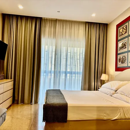 Mdc Luxury * Naples