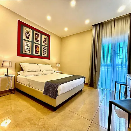 Mdc Luxury * Naples