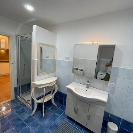 The Royal Gallery Loft In Xvi Century Palace - City Historical Center - Downtown Holiday home Naples