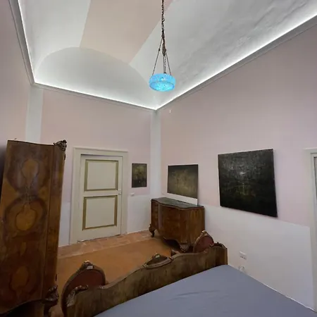 Holiday home The Royal Gallery Loft In Xvi Century Palace - City Historical Center - Downtown *