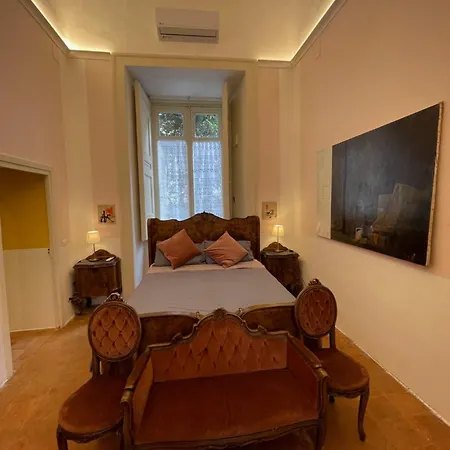 Holiday home The Royal Gallery Loft In Xvi Century Palace - City Historical Center - Downtown Naples