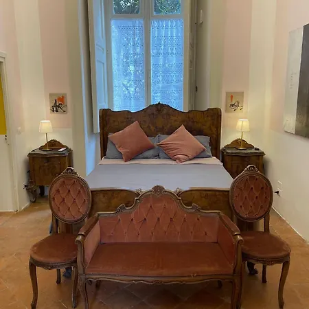 The Royal Gallery Loft In Xvi Century Palace - City Historical Center - Downtown Naples