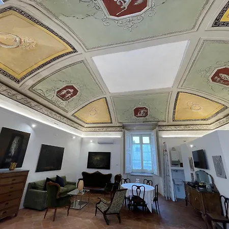 Holiday home The Royal Gallery Loft In Xvi Century Palace - City Historical Center - Downtown *