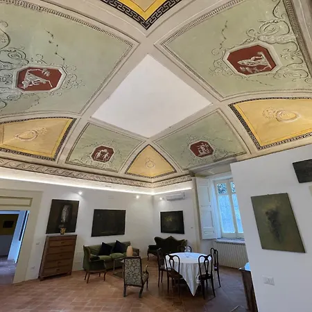 The Royal Gallery Loft In Xvi Century Palace - City Historical Center - Downtown