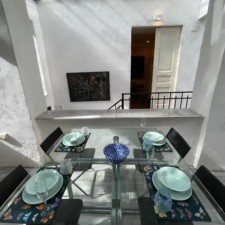 The Royal Gallery Loft In Xvi Century Palace - City Historical Center - Downtown Naples