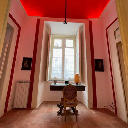 The Royal Gallery Loft In Xvi Century Palace - City Historical Center - Downtown