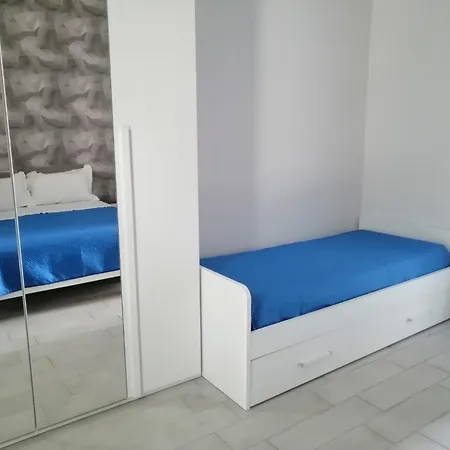 House Maria Capodichino Appartamento Napoli