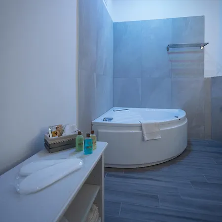Luxury Boutique Vesuvio Apartment Naples