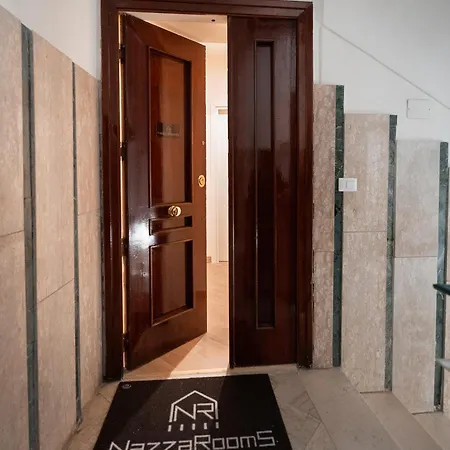 Nazzarooms Guest house *