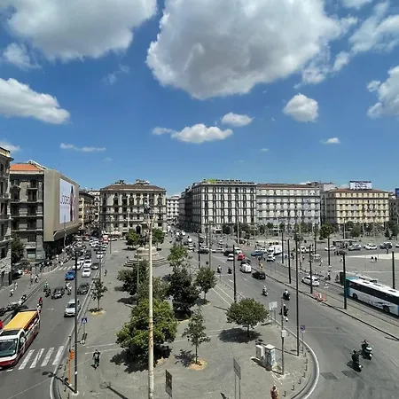 Station House * Naples