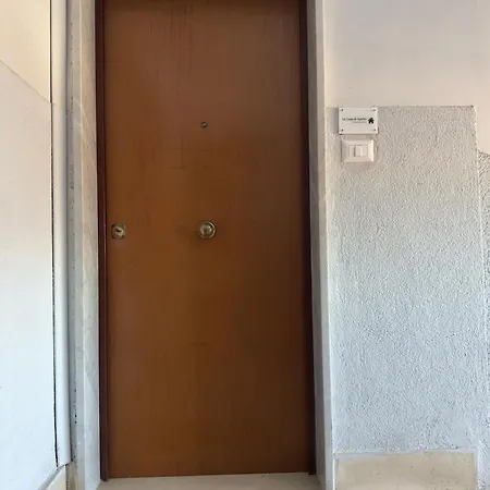 La Casa Di Apollo * Naples