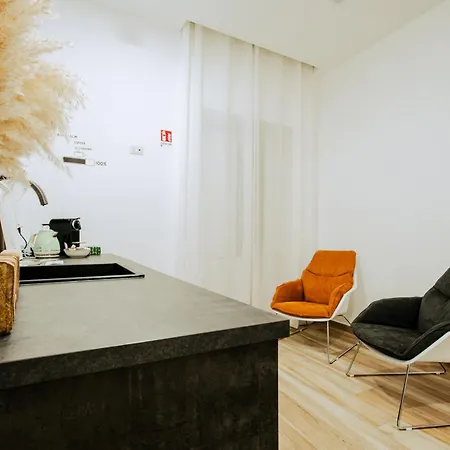 Guest house Lara's By I Borbone Naples