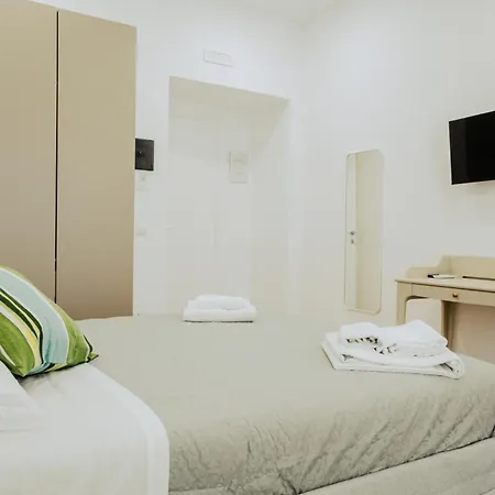 Lara's By I Borbone Guest house Naples