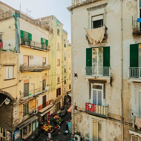 Regina's Naples