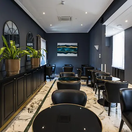 Boutique Metro 900 Hotel 4*