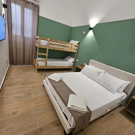 Happy House 3 Apartment Naples