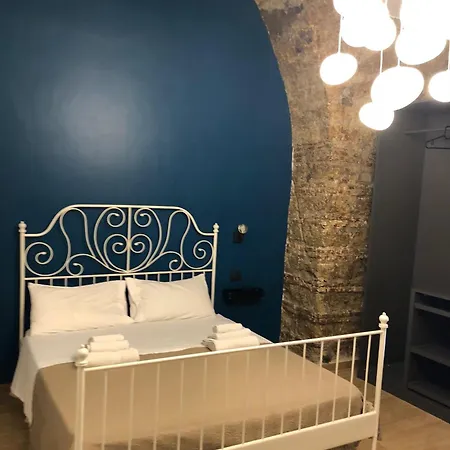 Alojamento de Acomodação e Pequeno-almoço Casa Mariella *