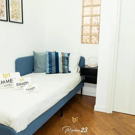 Riviera23 Bed & Breakfast