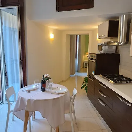 Residenza Geri - And Centro * Napoli