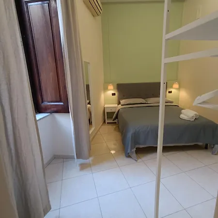 Bed & Breakfast Residenza Geri - And Centro Napoli