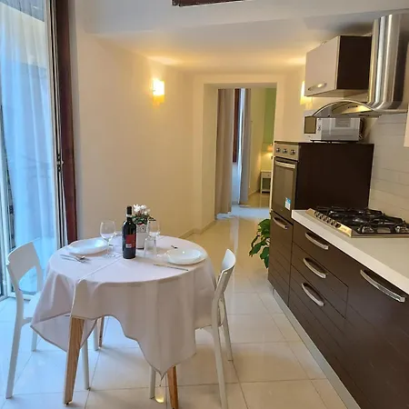 Residenza Geri - And Centro Napoli