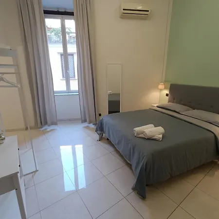 Residenza Geri - And Centro Bed & Breakfast Napoli
