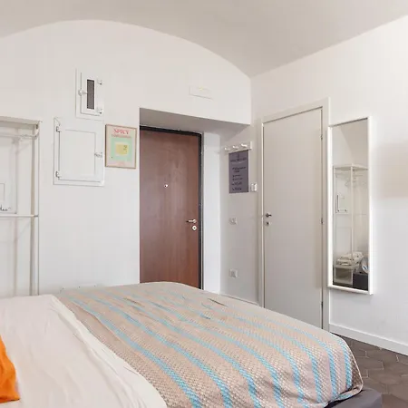 Three Brother's Augusteo Apartment