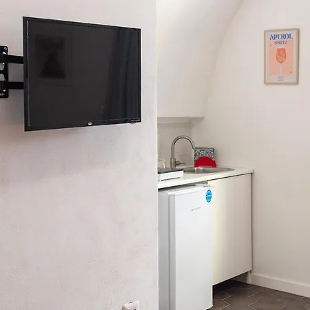 Three Brother's Augusteo Apartment