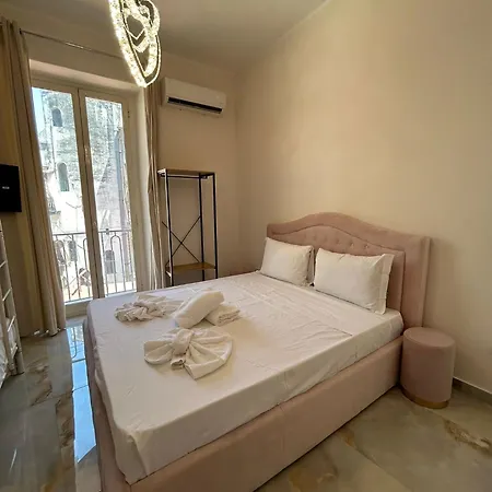 Valentino House Vico Mattonelle 48 Apartment