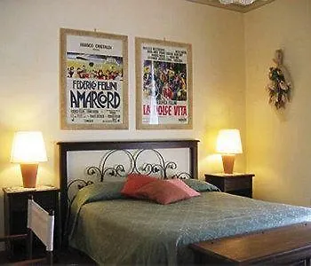 Bed Morelli 49 , Chiaia Bed & Breakfast 2*