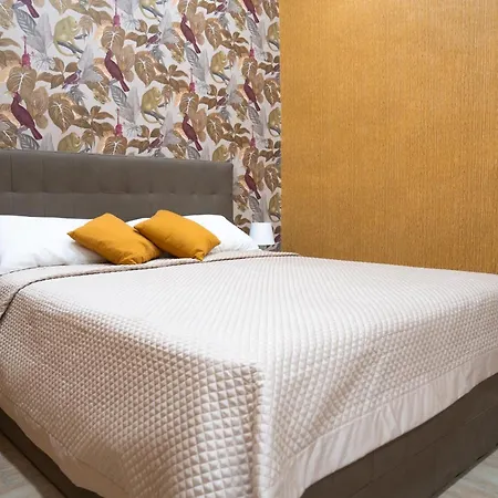 Caracciolo 109 Bed & Breakfast