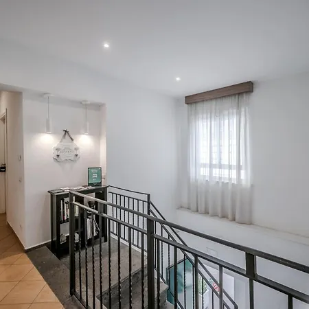 Residenza Scarlatti 2* Napoli