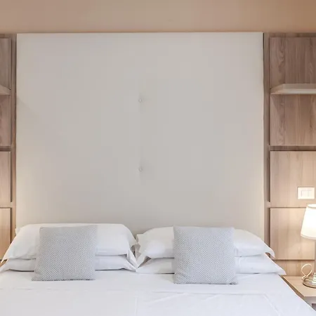 Bed & Breakfast Residenza Scarlatti 2*