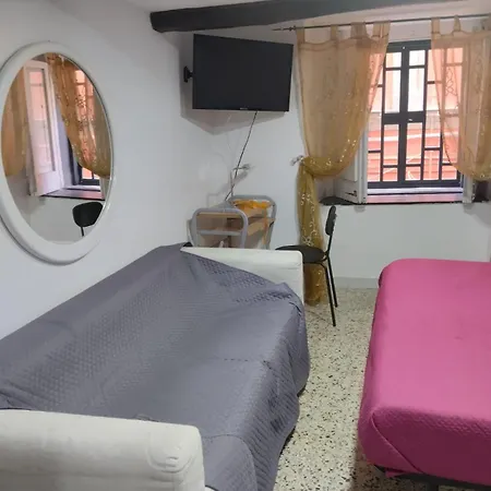 La Casa Della Tammorra * Napoli