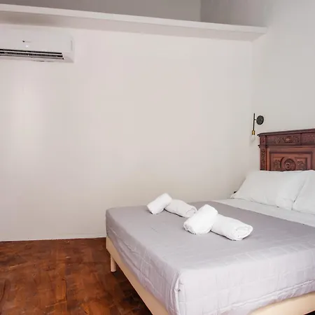 Velato Carafa Palace By Dimorra Guest house