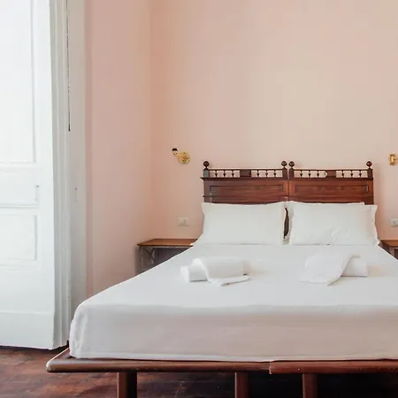 Velato Carafa Palace By Dimorra Guest house *