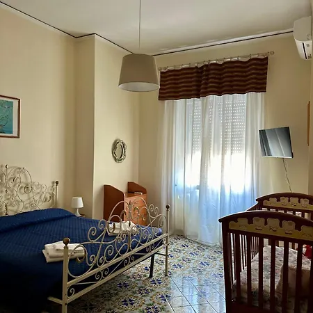 Maman Suite, Center Near Molo Beverello Feriehus *
