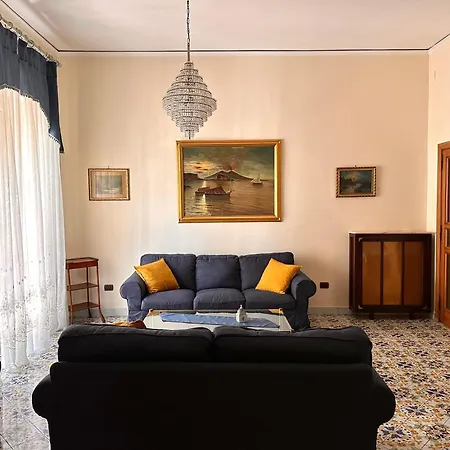 Feriehus Maman Suite, Center Near Molo Beverello Napoli