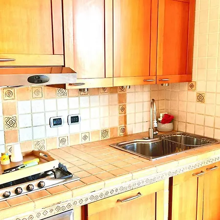 Salotto Napoletano 381 * Неаполь