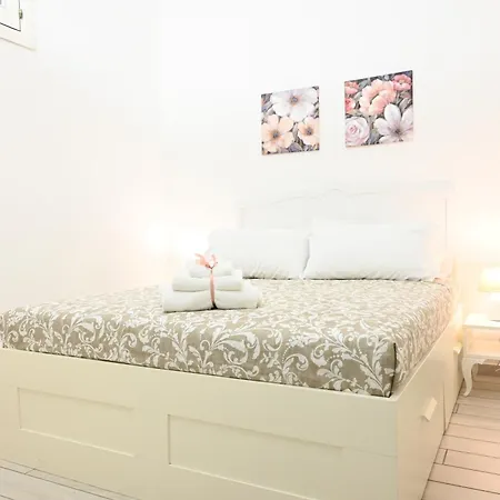 Chiaia Chic House Apartment